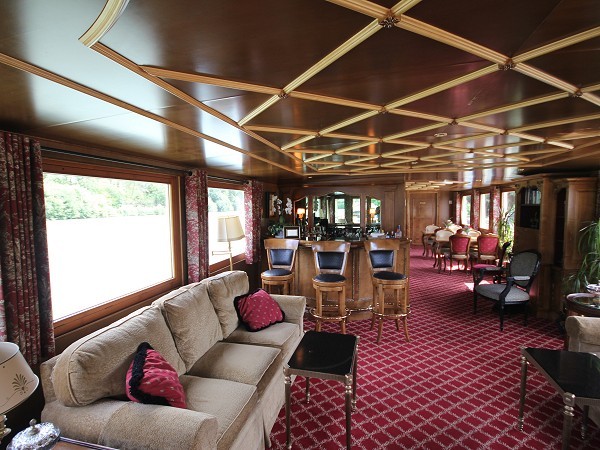 The comfortable salon and bar area aboard the Adrienne
