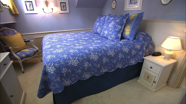 Alouette's Cabin #2 can be configured as two twins or king