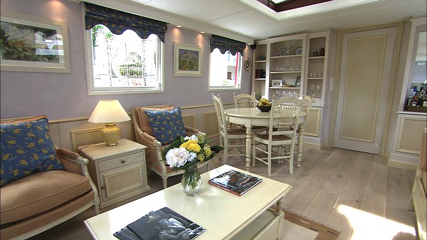 The Alouette's Salon