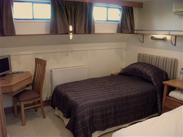 A twin bedded cabin on the Apres Tout.