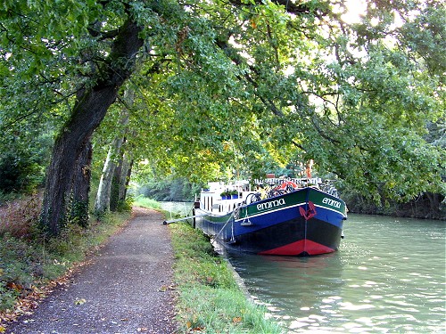 Emma Cruising on the Canal du Midi between Carcassonne and Beziers, and between Beziers and Sete, is one of more than 50 luxury barges in France and one of the most romantic ways to travel along the canals and waterways of the Canal du Midi region. Wine cruise extraordinaire! Gourmet cuisine, wine tasting, Champagne welcome.  Go barging on the canals of France for the vacation and holiday experience of a lifetime!