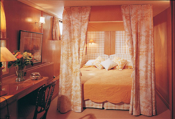 Cabin aboard the Fleur de Lys.
