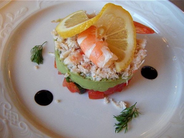 L'Impressionniste dining. A light and
flavorful appetizer to start your meal.