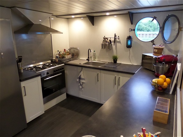 The galley of the deluxe barge Magnolia.