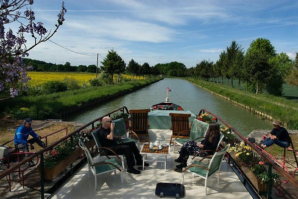 Cruising Aboard Papillon: Exiting a lock in Burgundy