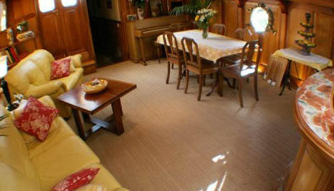 Tango's Salon