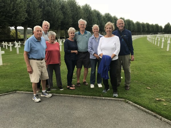 Friends enjoying one of the excursions in
Champagne during cruise on C'est la Vie 