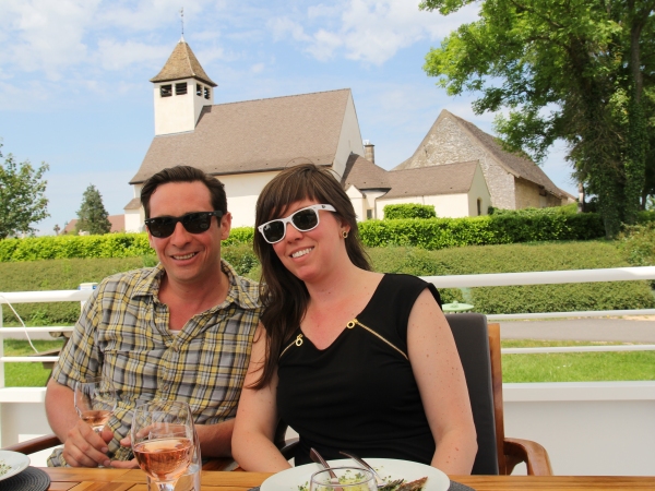 Barges in France owners Chip Banister and Lisa
Dillin<br>enjoying an al fresco lunch on board the Finesse