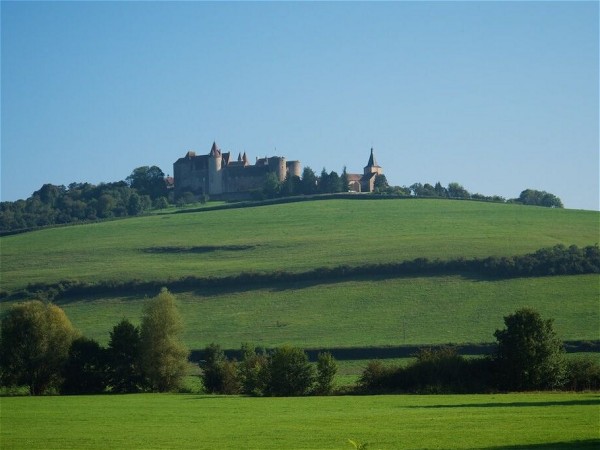 View of Chateauneuf en Auxois from the lovely
Canal de Bourgogne