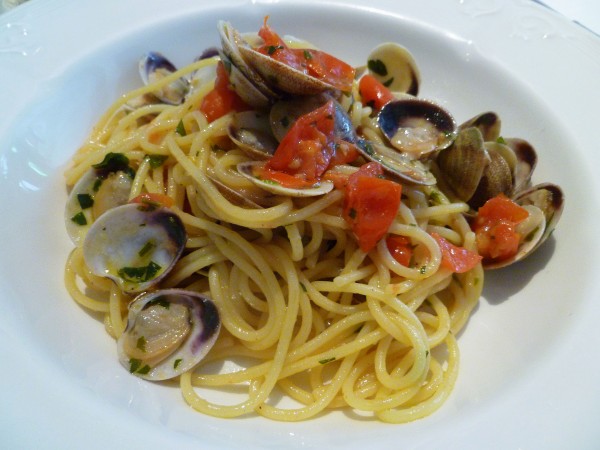 Your
delicious meals aboard La Bella Vita are prepared for you by your personal
chef