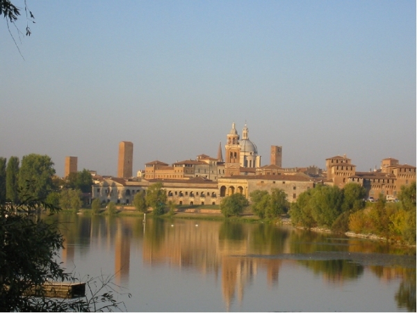 La Bella
Vita Approaches Mantua