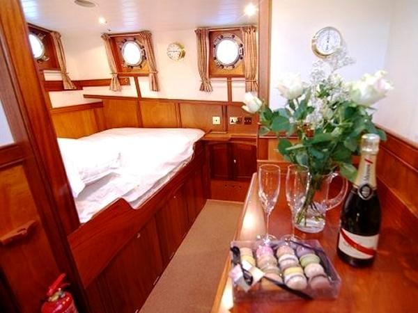 The master cabin on the Randle has a comfortable double
bed