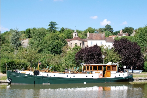 Randle moored in Chevroches